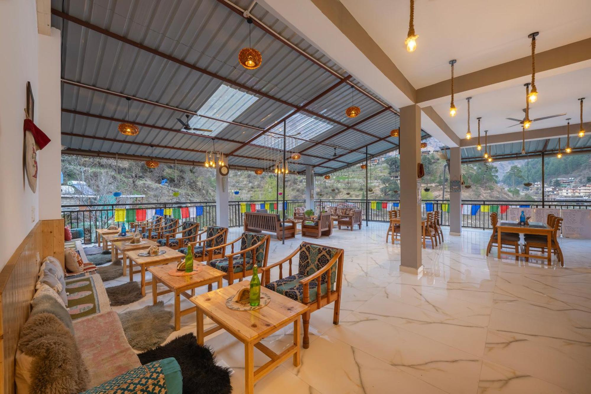 Sharda Resort-Tirthan Valley Banjār Exteriér fotografie